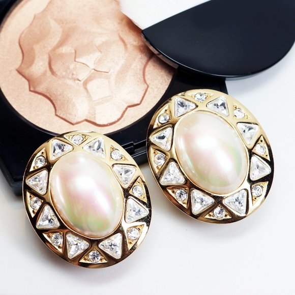 Dior Jewelry - Christian Dior Oval Pearl & Crystal Earrings